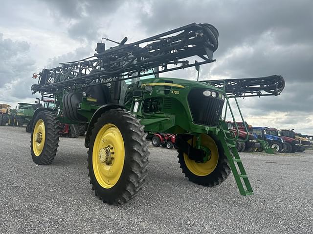Image of John Deere 4730 equipment image 1