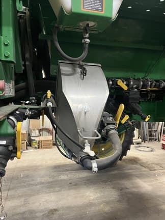 Image of John Deere 4730 equipment image 2