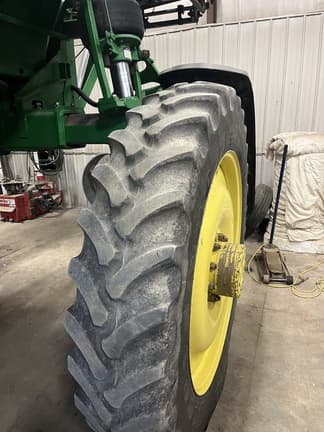 Image of John Deere 4730 equipment image 1