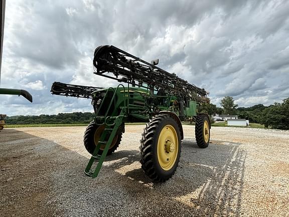 Image of John Deere 4730 equipment image 2