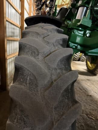 Image of John Deere 4730 equipment image 3