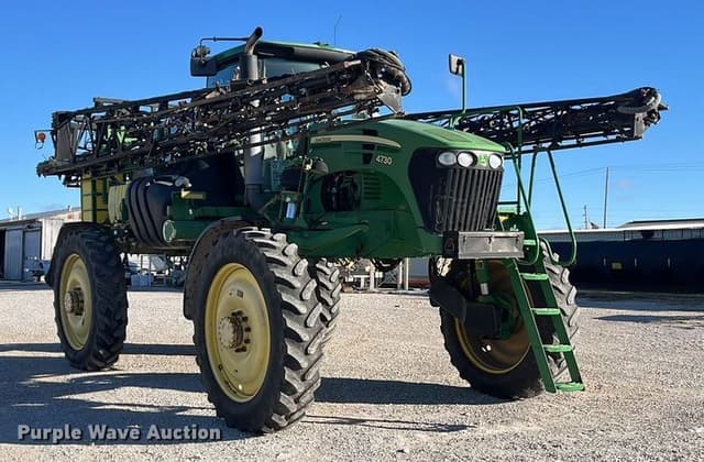 Image of John Deere 4730 equipment image 2