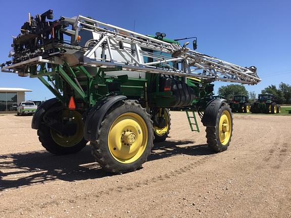 Image of John Deere 4830 equipment image 3