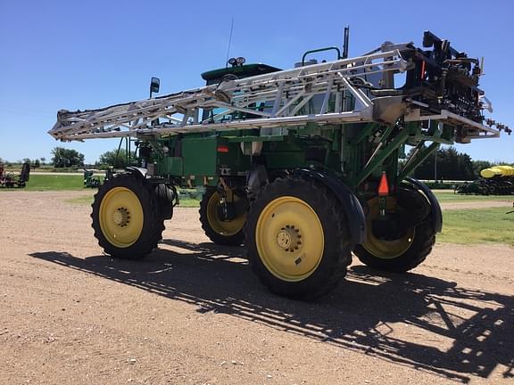 Image of John Deere 4830 equipment image 2