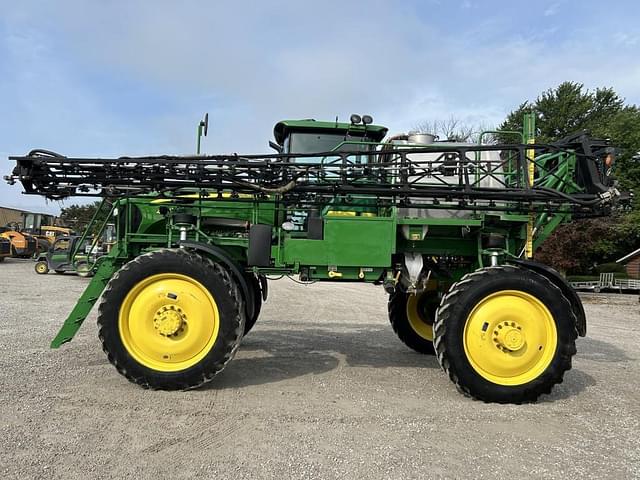 Image of John Deere 4830 equipment image 2