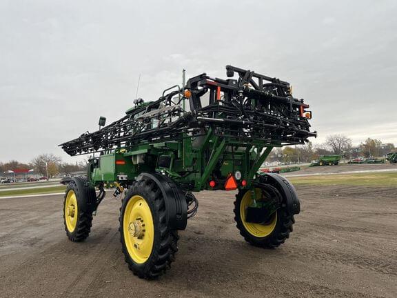 Image of John Deere 4830 equipment image 4