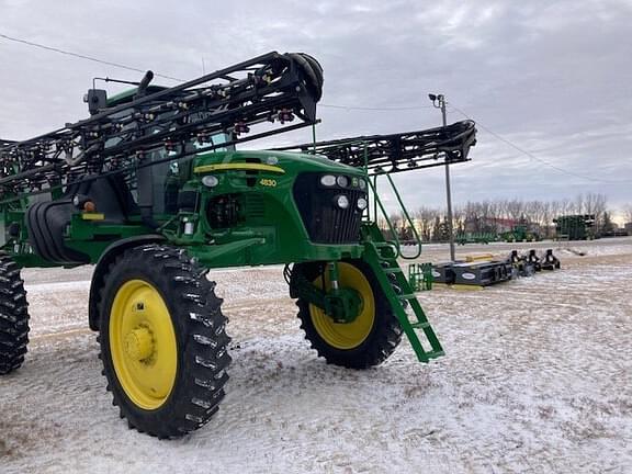 Image of John Deere 4830 equipment image 2