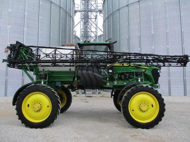 Image of John Deere 4830 equipment image 3