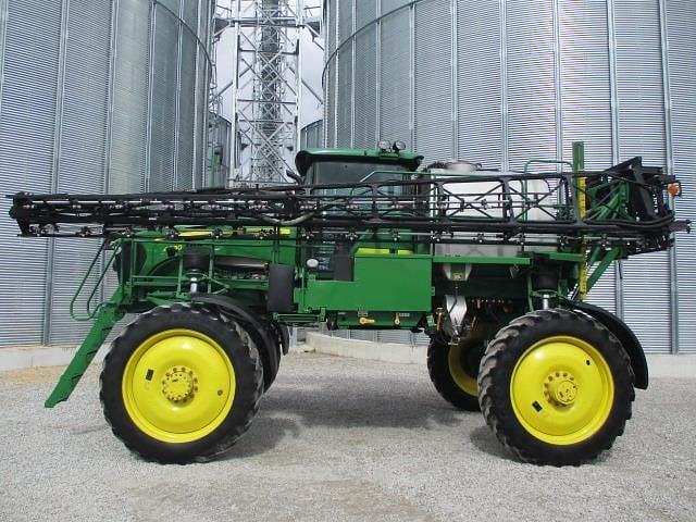 Image of John Deere 4830 equipment image 2