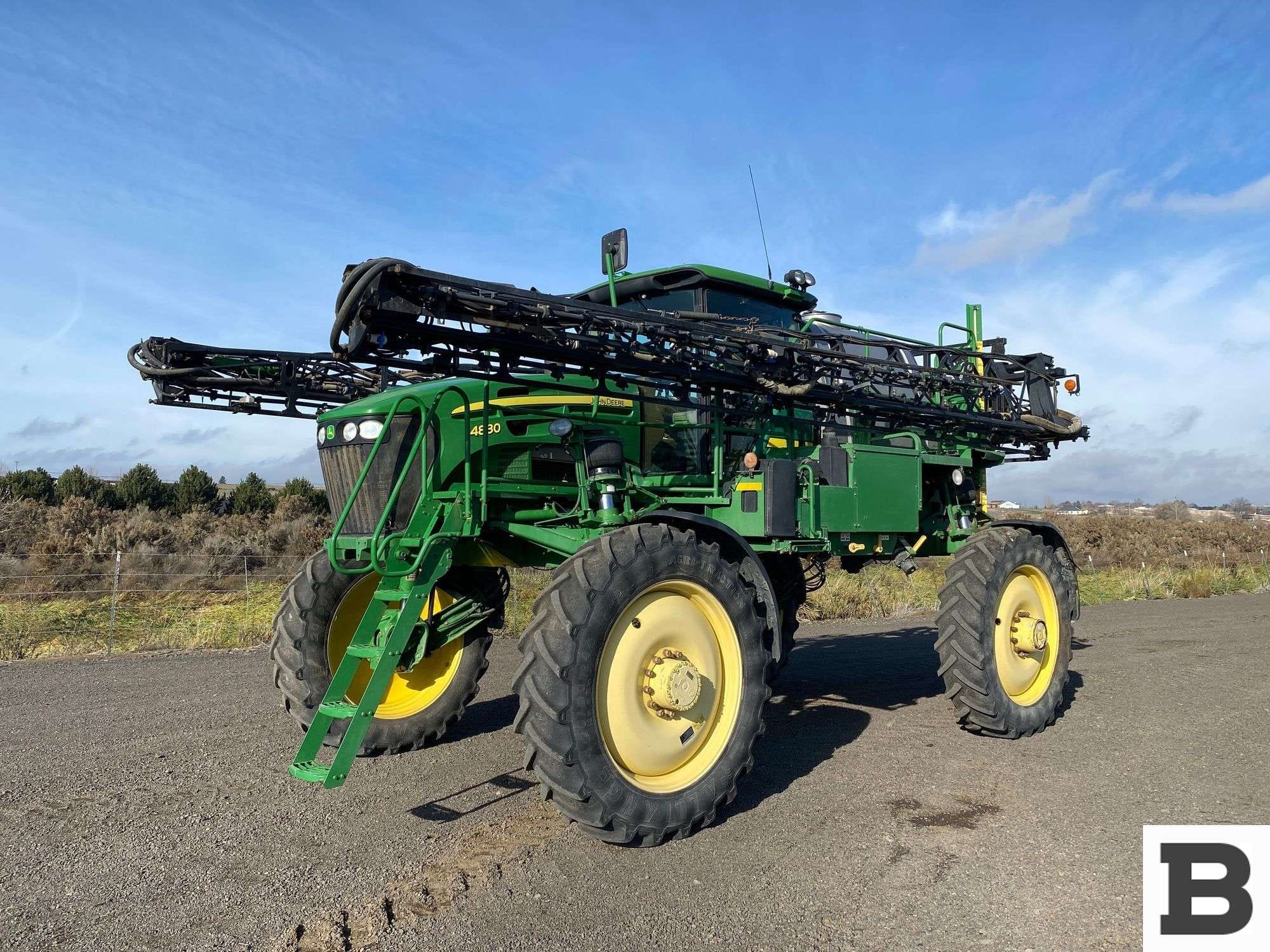 2013 John Deere 4830 Equipment Image0