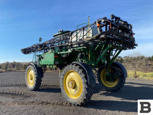 Image of John Deere 4830 equipment image 2