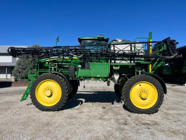 Image of John Deere 4830 equipment image 2