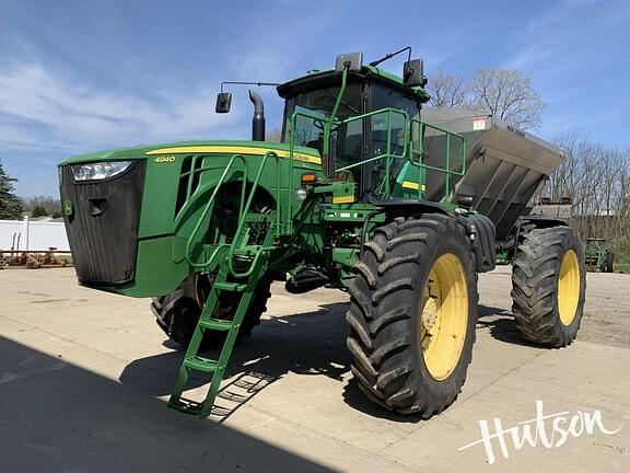 Image of John Deere 4940 equipment image 1