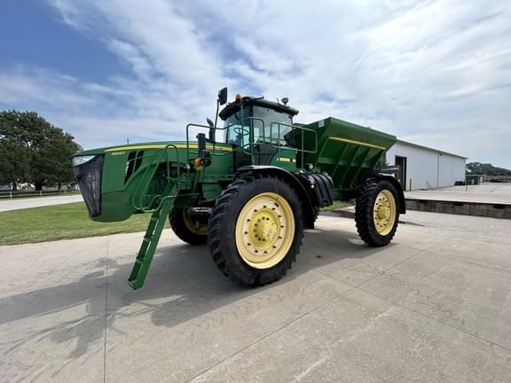 Image of John Deere 4940 Primary image