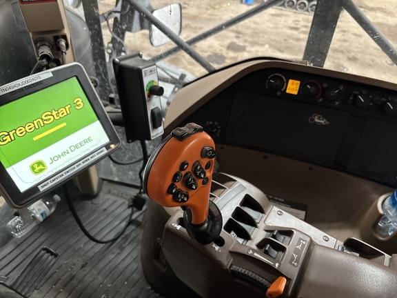 Image of John Deere 4940 Image 1