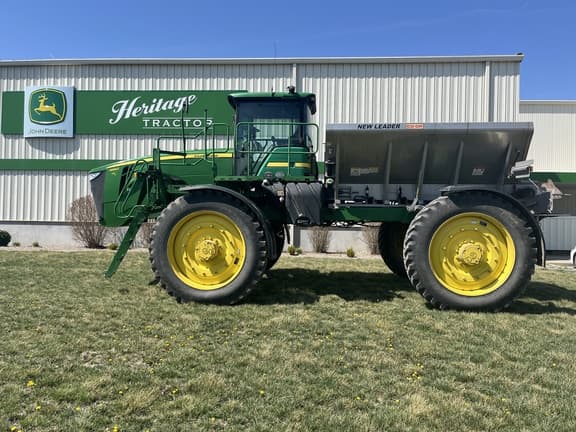 Image of John Deere 4940 equipment image 2