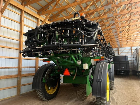 Image of John Deere 4940 equipment image 2