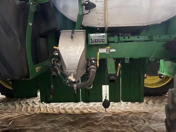 Image of John Deere 4940 equipment image 1