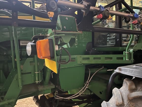 Image of John Deere 4940 equipment image 4