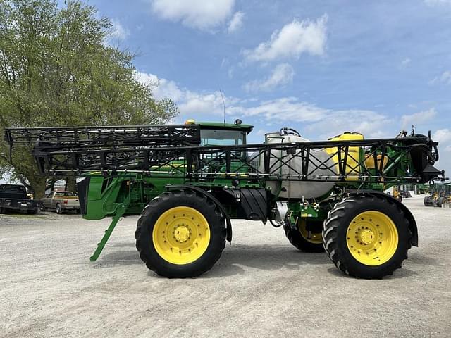 Image of John Deere 4940 equipment image 2