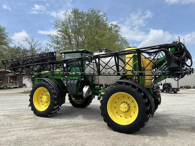Image of John Deere 4940 equipment image 4