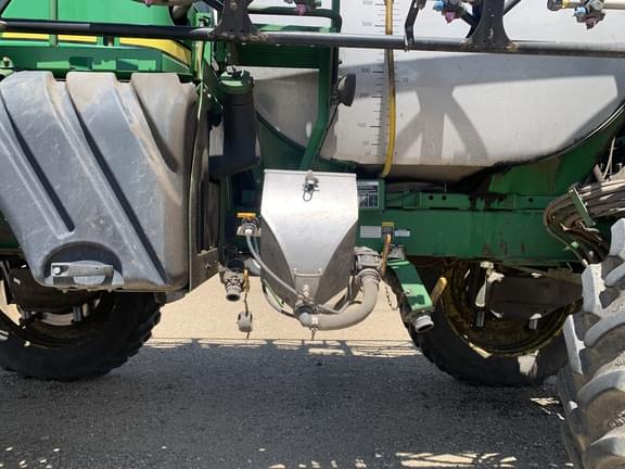 Image of John Deere 4940 equipment image 3