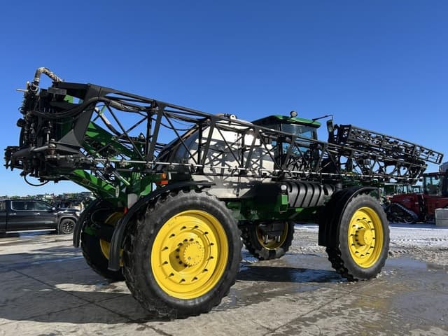 Image of John Deere 4940 equipment image 2