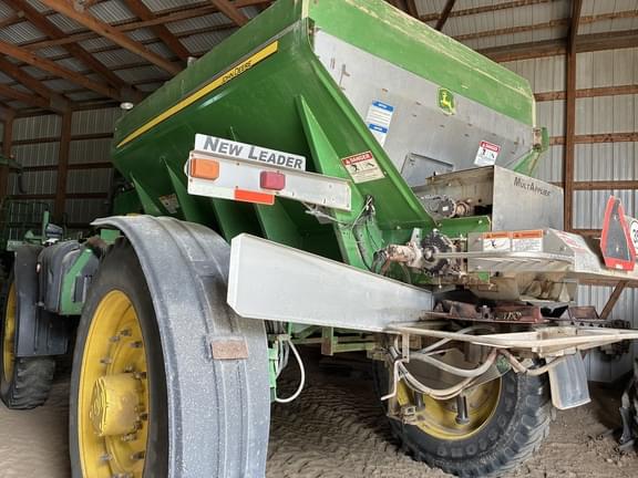 Image of John Deere 4940 equipment image 4