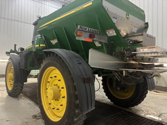 Image of John Deere 4940 equipment image 3