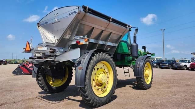 Image of John Deere 4940 equipment image 2