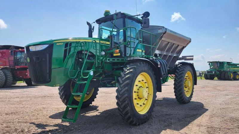 Image of John Deere 4940 Primary image