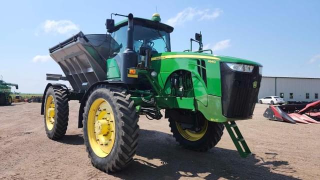 Image of John Deere 4940 equipment image 1