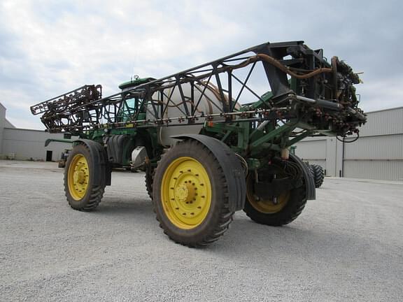 Image of John Deere 4940 equipment image 2