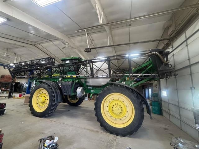 Image of John Deere 4940 equipment image 3
