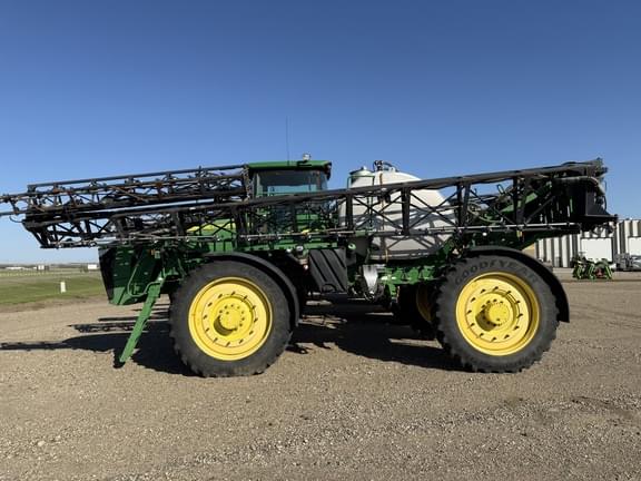 Image of John Deere 4940 equipment image 2