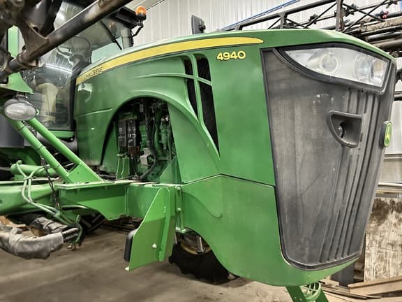 Image of John Deere 4940 equipment image 1