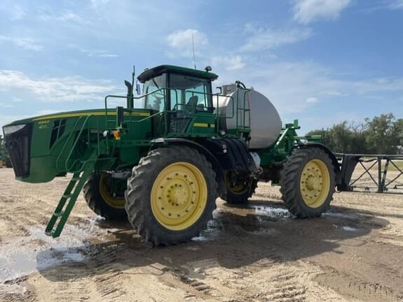 Image of John Deere 4940 equipment image 1