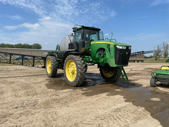 Image of John Deere 4940 equipment image 3