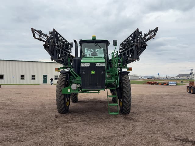 Image of John Deere 4940 equipment image 1