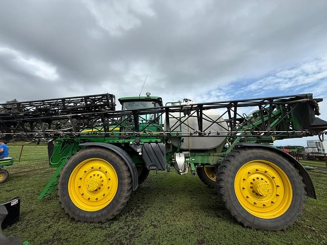 Image of John Deere 4940 equipment image 1