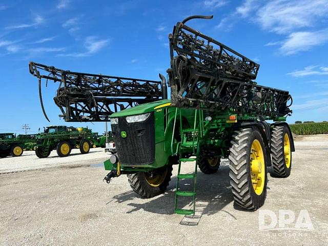 Image of John Deere 4940 equipment image 1