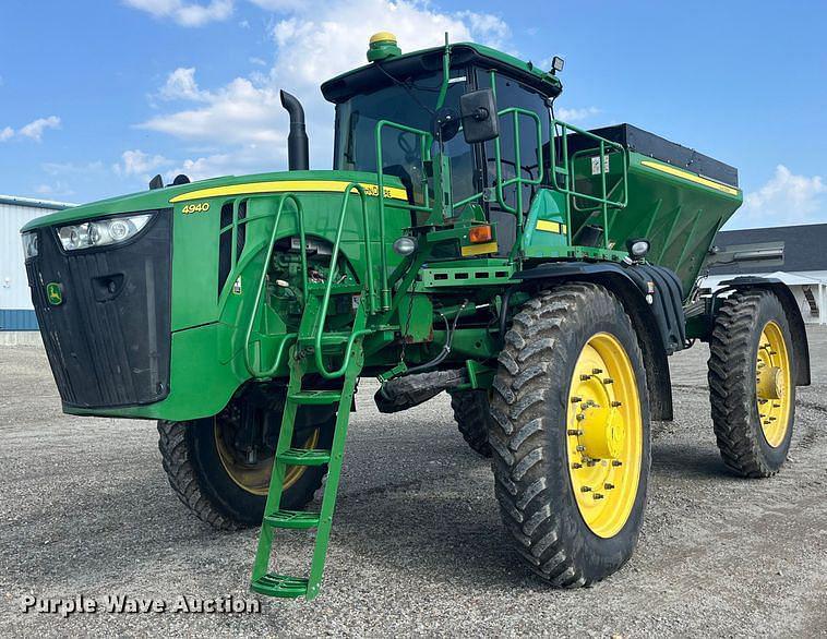 Image of John Deere 4940 Primary image