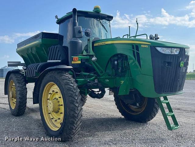 Image of John Deere 4940 equipment image 2