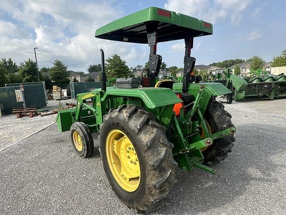 Image of John Deere 5045D equipment image 3