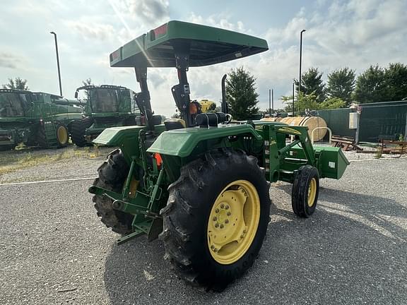 Image of John Deere 5045D equipment image 1