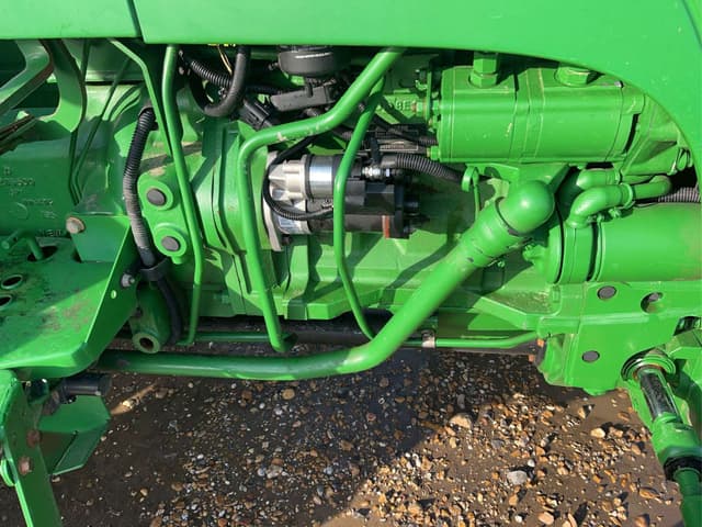 Image of John Deere 5045E equipment image 4