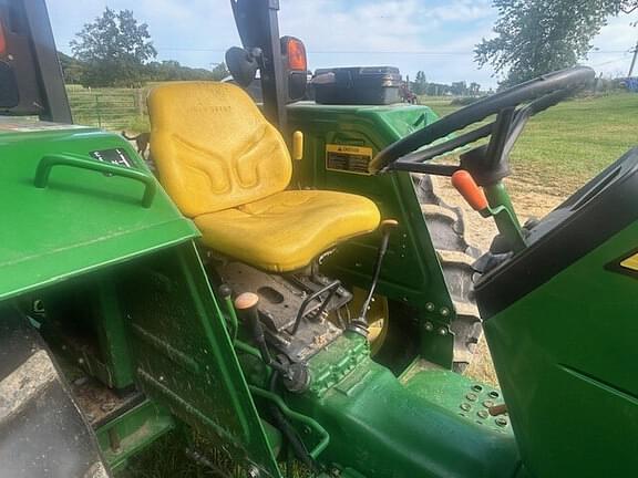 Image of John Deere 5055D equipment image 3