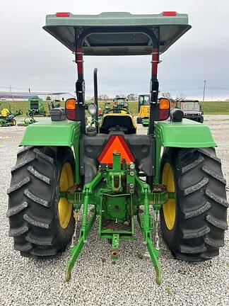 Image of John Deere 5055D equipment image 2