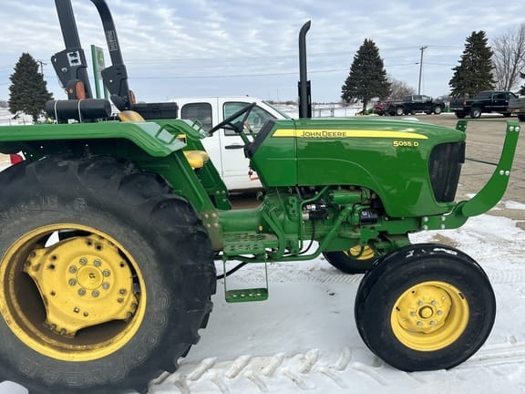 Main image John Deere 5055D