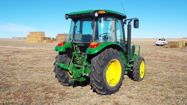 Image of John Deere 5055E equipment image 2